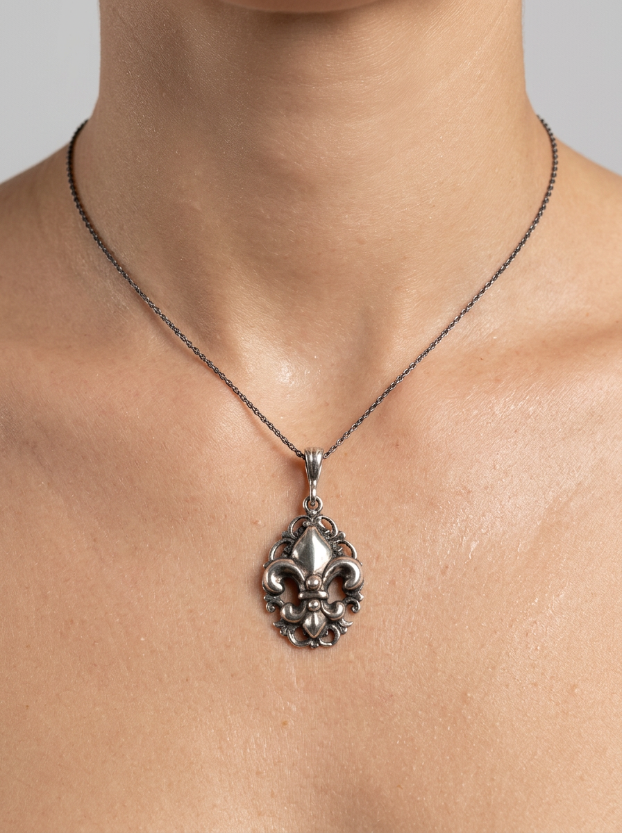 Vintage Style 925 Sterling Silver Fleur-de-Lis Pendant - Elegant French Design
