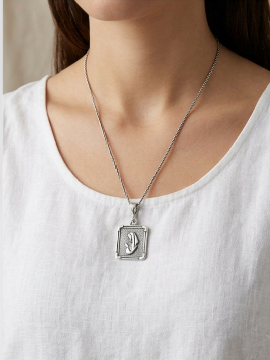 Sterling silver Praying Mary Pendant necklace/Rope 18"Virgen De Guadalupe
