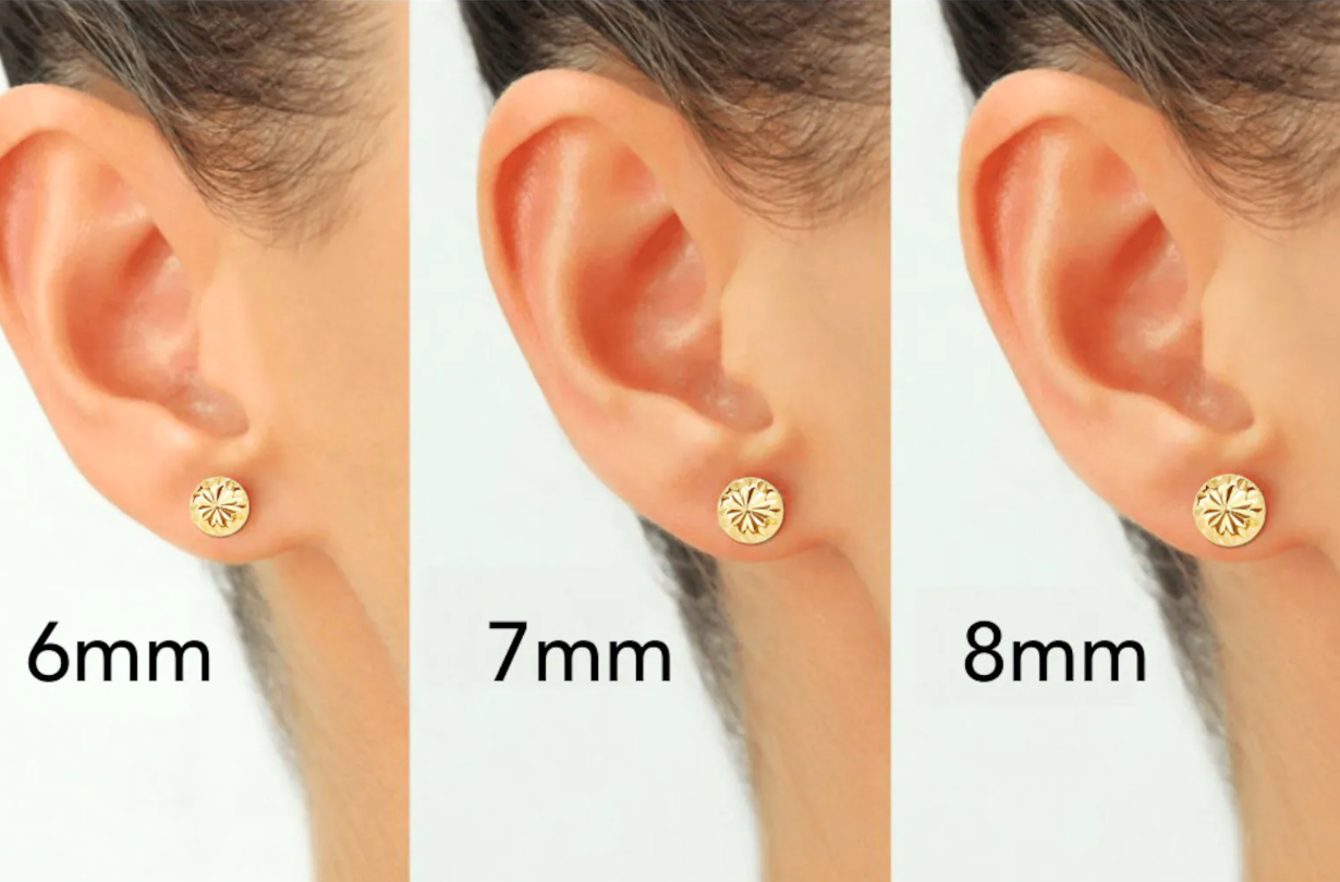 14 Karat Yellow Gold Diamond Cut Half Ball Screw Back Stud Earring