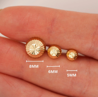 14 Karat Yellow Gold Diamond Cut Half Ball Screw Back Stud Earring