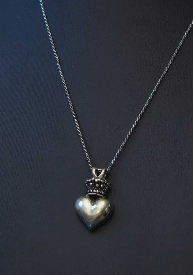 Sterling silver Heart with crown pendant necklace - Oxidized - rope chain 18"