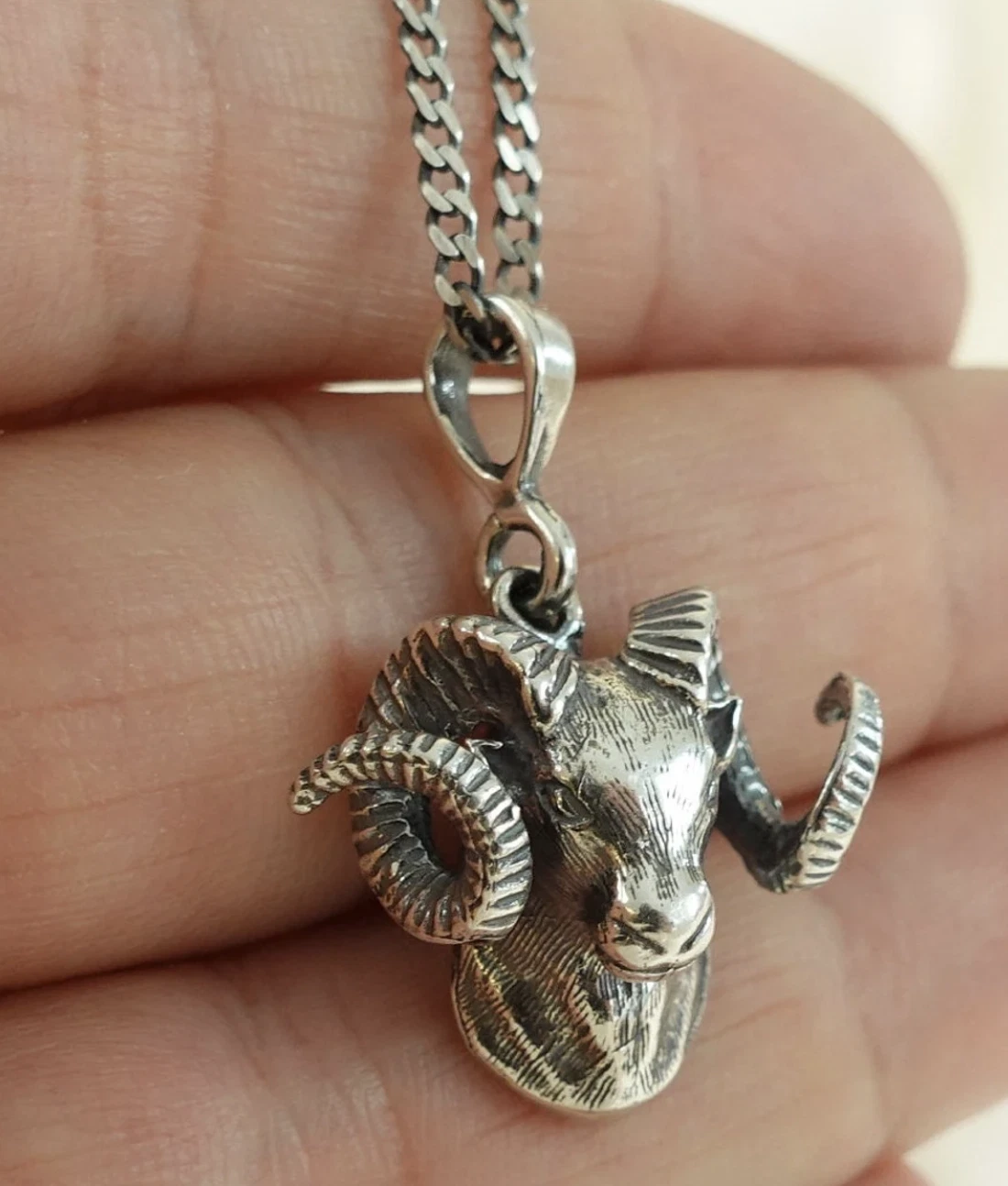 Bold 925 Sterling Silver Ram Head Pendant Necklace - Unique Animal Design