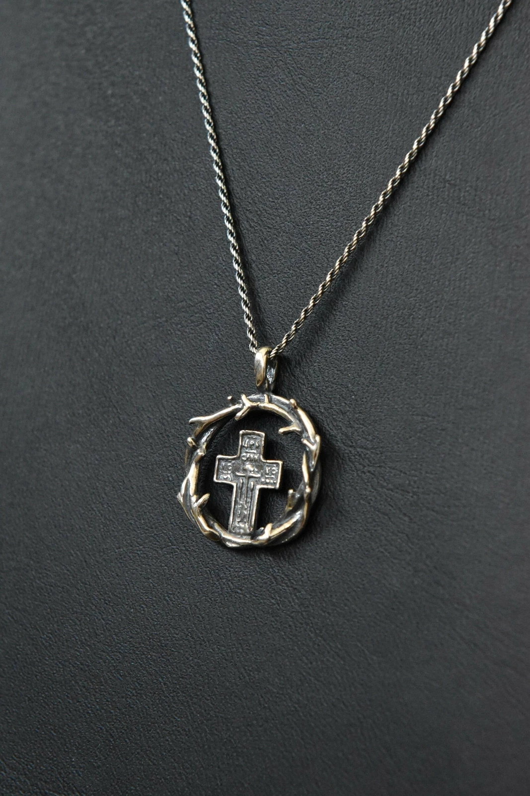 Solid 925 Sterling Silver Cross necklace - Cross pendant 18" chain
